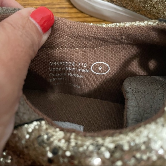 **4/$12** Not Rated Gold Glitter Ladies Tie Up Sneakers Size 8 - Picture 9 of 9